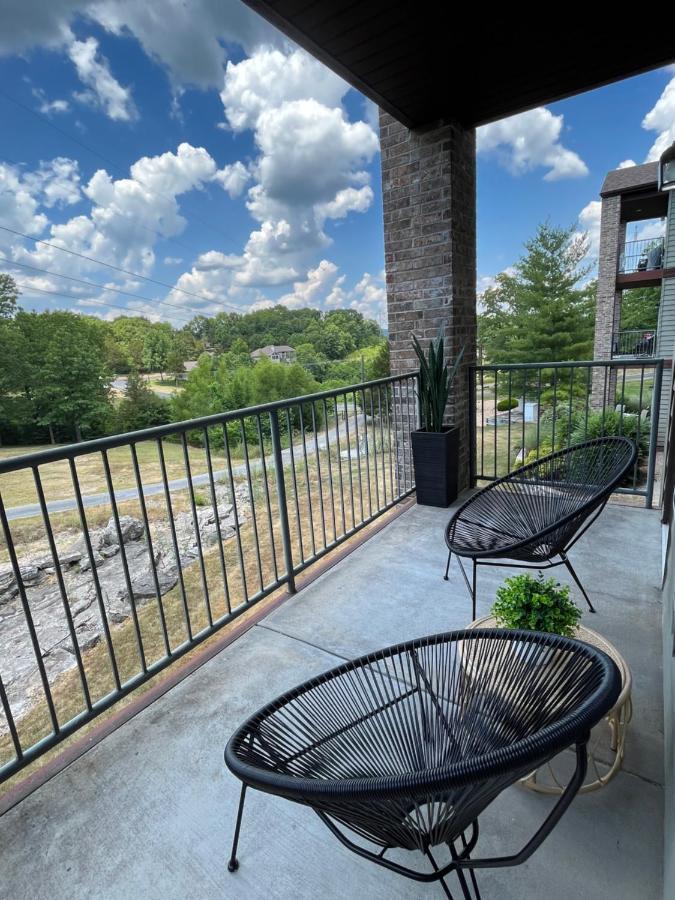 Couples Condo Retreat Overlooking Golf Course Branson West Exterior foto